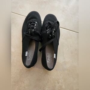 Keds Women's Black Sneakers size 6.5